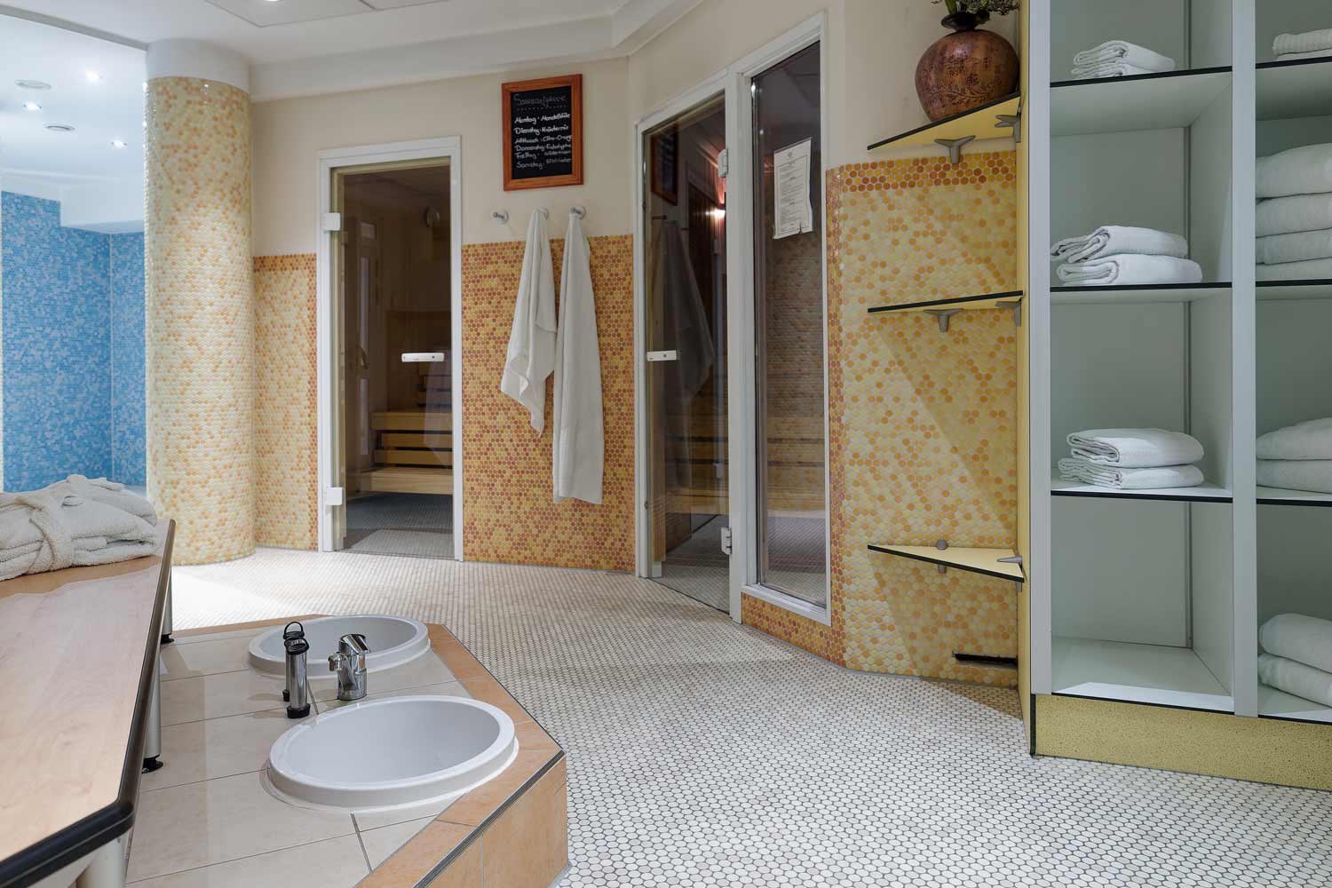 Sauna im Hotel Schmidt am Markt in Meppen. Entspannen, abschalten und neue Energie tanken – Ihre Wohlfühloase direkt am Marktplatz.